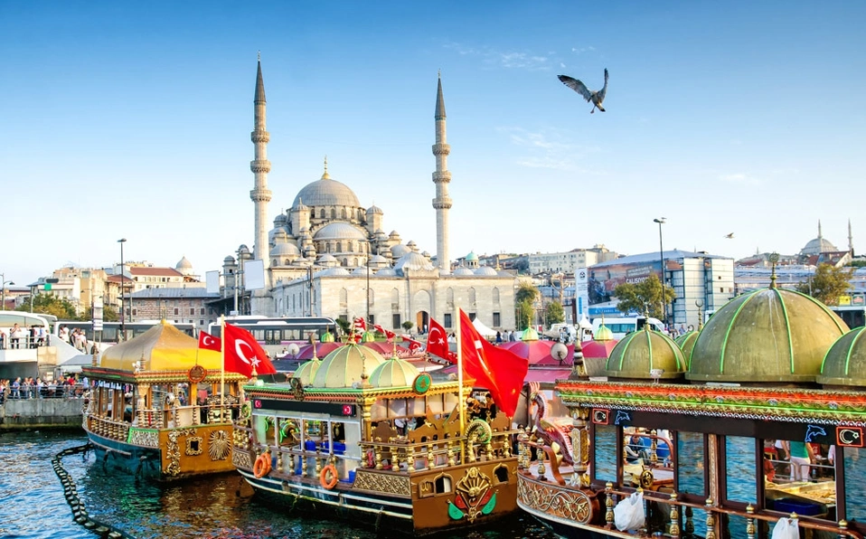 Imagen principal del destino ESTAMBUL, 4 NOCHES DE CRUCERO EN ISLAS GRIEGAS Y DUBÁI